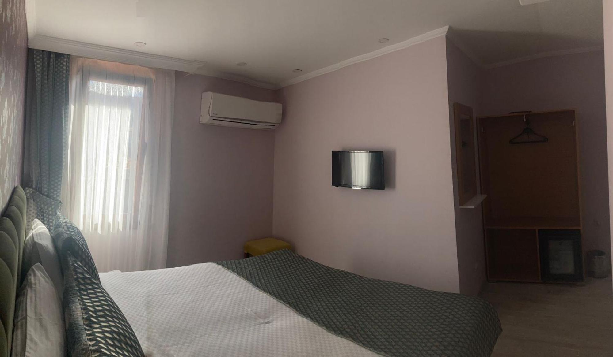 Safran Palas Yenifoca Exteriér fotografie