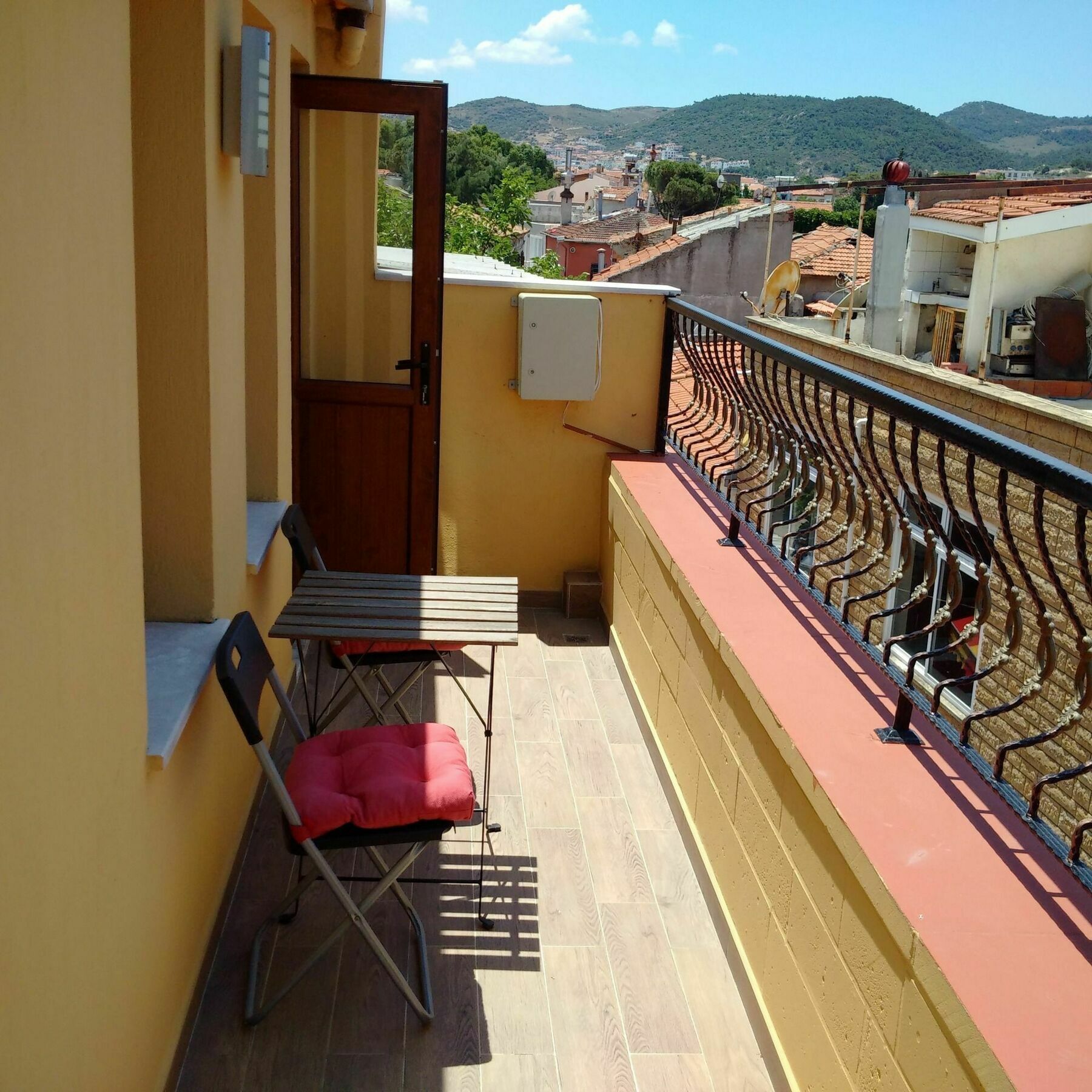 Safran Palas Yenifoca Exteriér fotografie